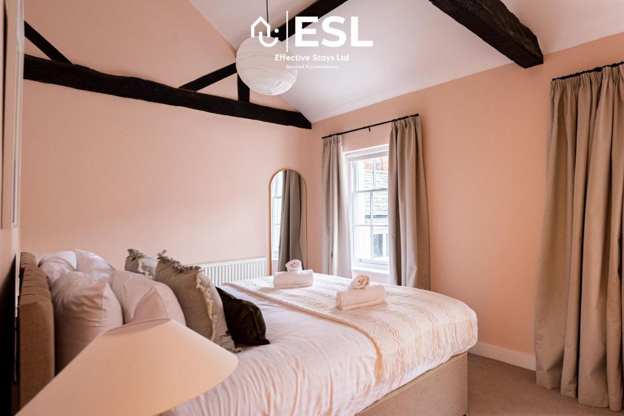 Elegant Apartment On Historic Cobbled High St Shrewsbury Town Centre المظهر الخارجي الصورة