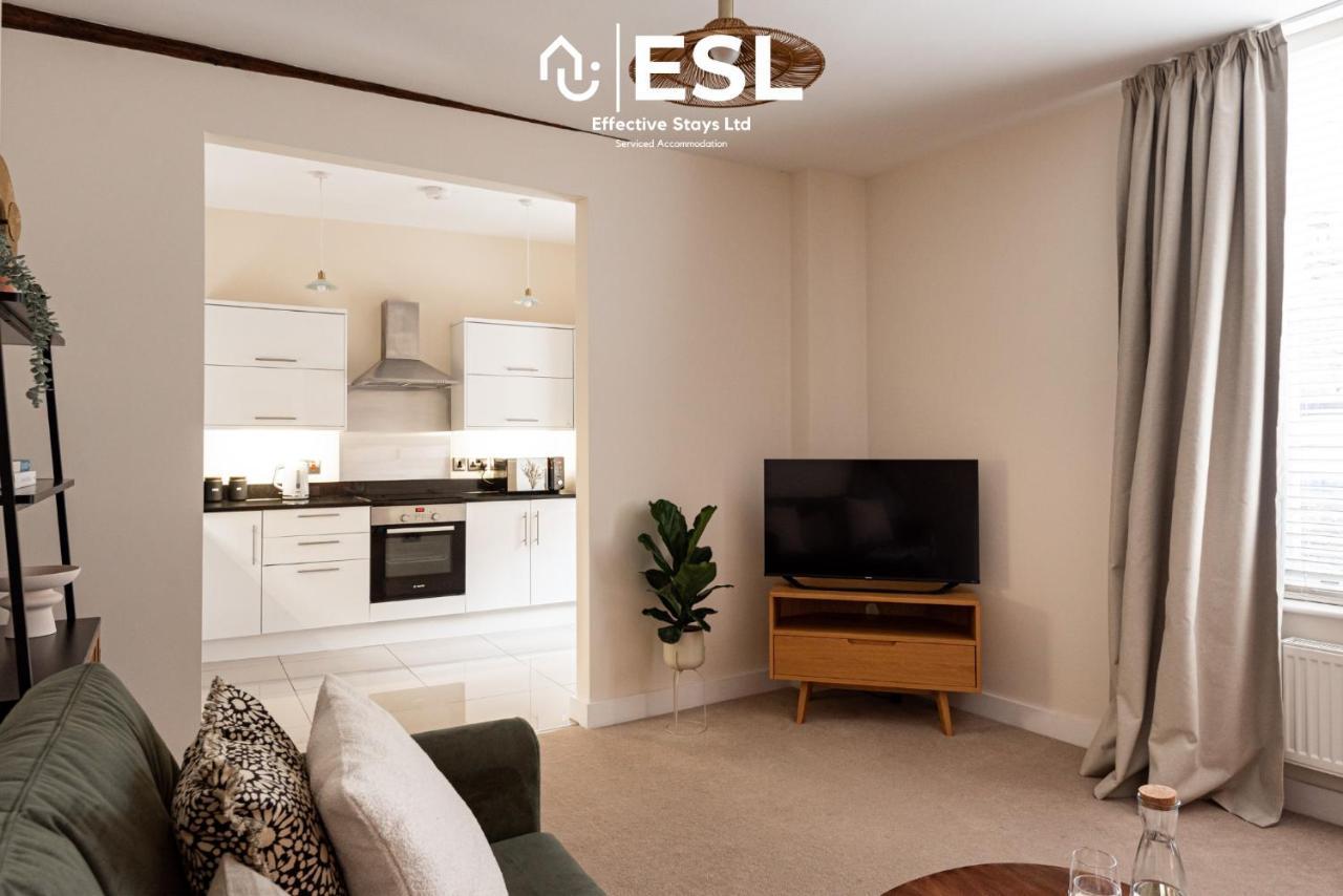 Elegant Apartment On Historic Cobbled High St Shrewsbury Town Centre المظهر الخارجي الصورة