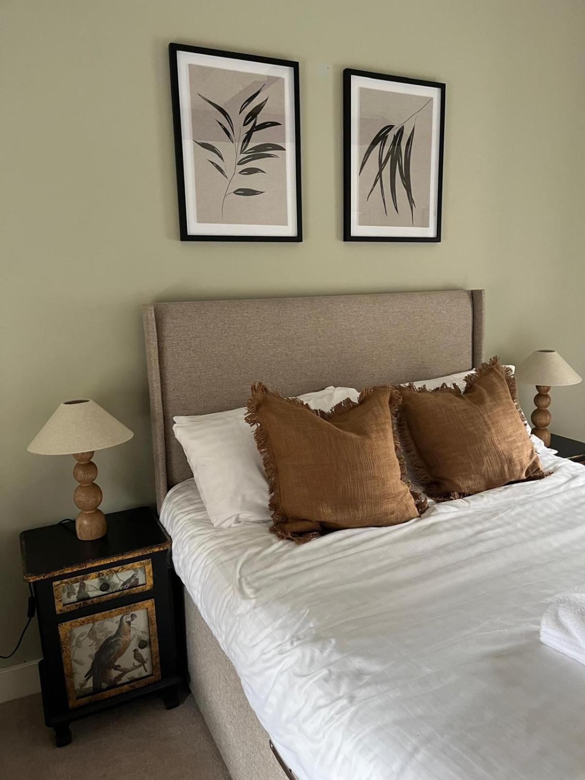 Elegant Apartment On Historic Cobbled High St Shrewsbury Town Centre المظهر الخارجي الصورة