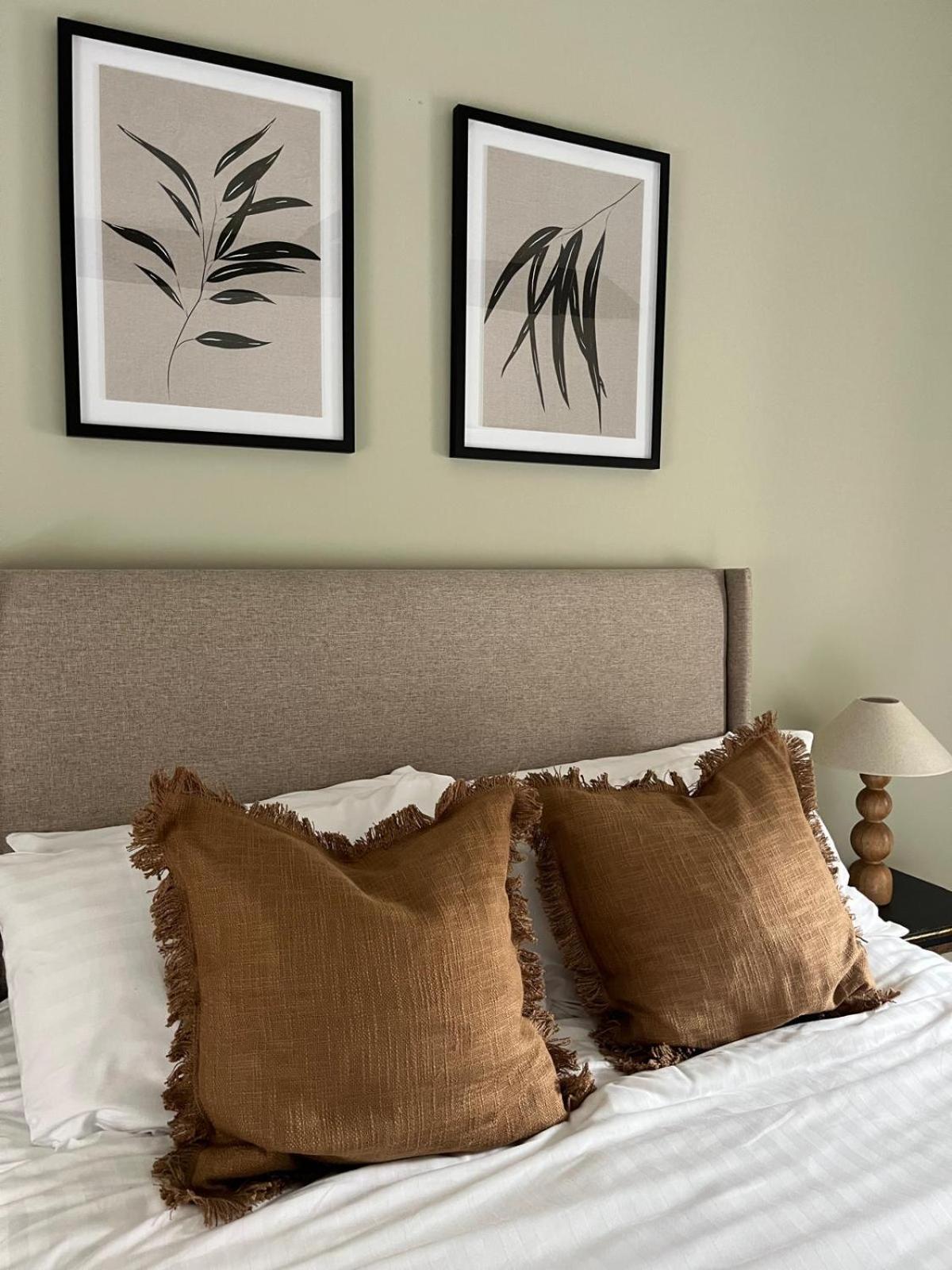 Elegant Apartment On Historic Cobbled High St Shrewsbury Town Centre المظهر الخارجي الصورة